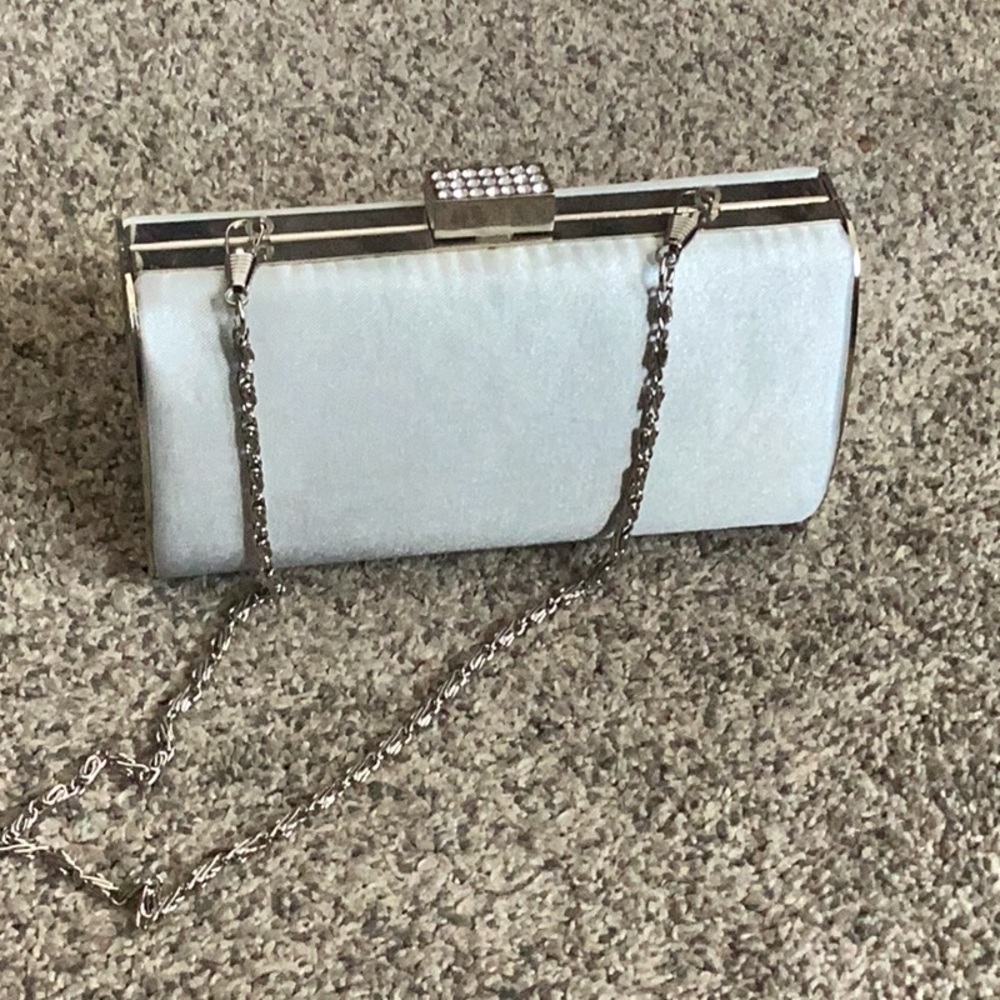 Silver clutch with detachable chain